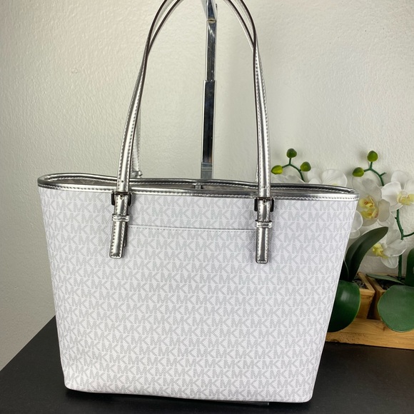 Michael Kors Jet Set Travel MD Carryall Tote Girls Graphic - Picture 4 of 9